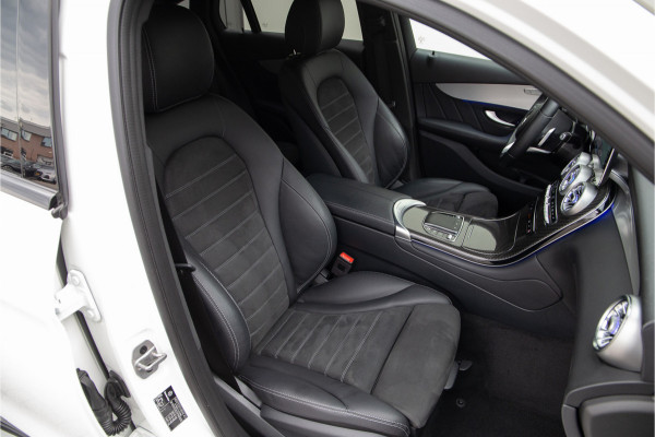 Mercedes-Benz GLC Coupé 300e 4MATIC AMG Premium, Nightpack, Widescreen, Hybrid