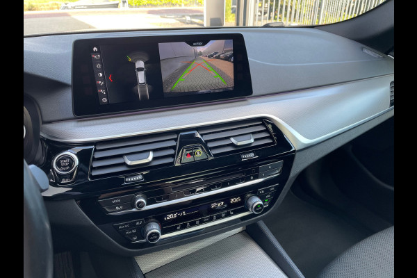 BMW 5 Serie Touring 540i xDrive High Executive PanoramaDak / M-Sport