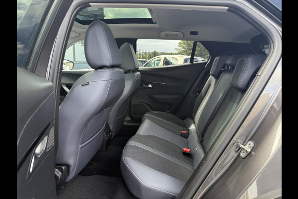 Peugeot 2008 1.2 PureTech Allure Navi,Pano,Clima,Camera,Cruise,PDC,Trekhaak,D-riem v.v. bij 48.000 km,N.A.P,APK tot 04-2026