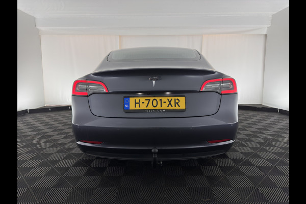 Tesla Model 3 Standard RWD Plus 60 kWh [ 3-Fase ] {SOH-86%} (INCL-BTW) Aut. *PANO | AUTO-PILOT | LUXURY-LEATHER | KEYLESS | FULL-LED | MEMORY-PACK | SURROUND-VIEW | DAB | CARPLAY | DIGI-COCKPIT | LANE-ASSIST | COMFORT-SEATS | TOWBAR | 19"ALU*