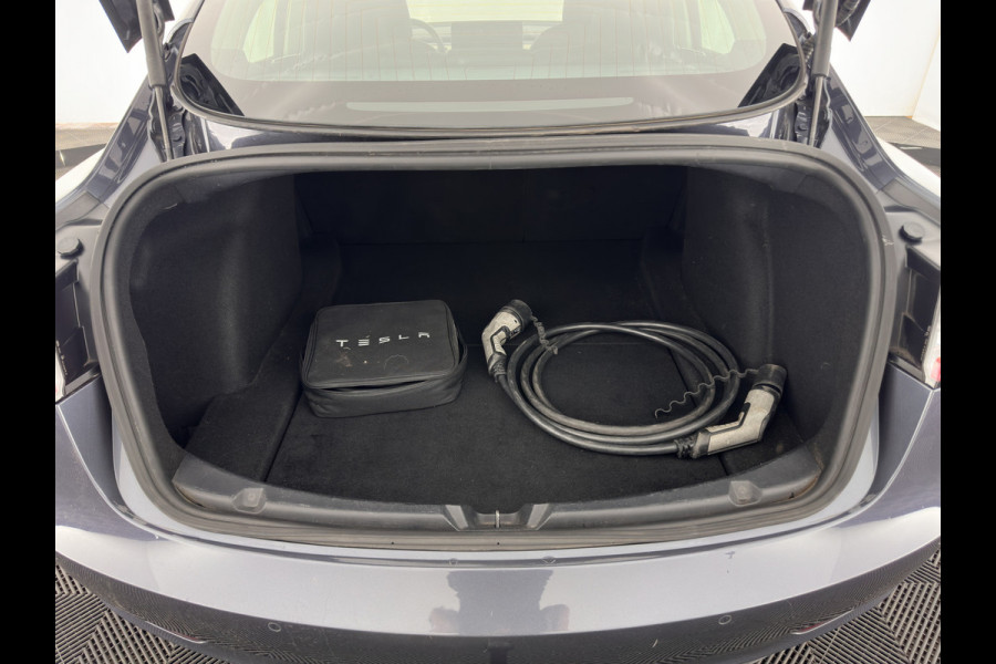 Tesla Model 3 Standard RWD Plus 60 kWh [ 3-Fase ] {SOH-86%} (INCL-BTW) Aut. *PANO | AUTO-PILOT | LUXURY-LEATHER | KEYLESS | FULL-LED | MEMORY-PACK | SURROUND-VIEW | DAB | CARPLAY | DIGI-COCKPIT | LANE-ASSIST | COMFORT-SEATS | TOWBAR | 19"ALU*