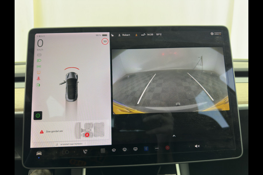 Tesla Model 3 Standard RWD Plus 60 kWh [ 3-Fase ] {SOH-86%} (INCL-BTW) Aut. *PANO | AUTO-PILOT | LUXURY-LEATHER | KEYLESS | FULL-LED | MEMORY-PACK | SURROUND-VIEW | DAB | CARPLAY | DIGI-COCKPIT | LANE-ASSIST | COMFORT-SEATS | TOWBAR | 19"ALU*