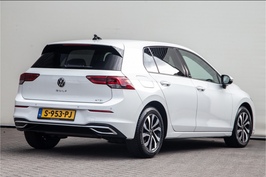 Volkswagen Golf 1.5 eTSI Style DSG 150pk Navi, Adap. Cruise, Virtual Cockpit 2021
