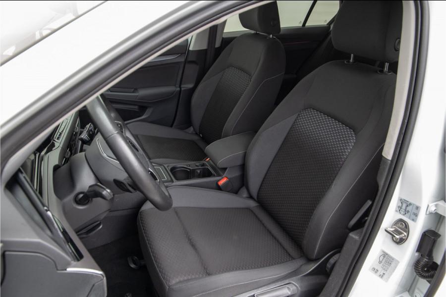Volkswagen Golf 1.5 eTSI Style DSG 150pk Navi, Adap. Cruise, Virtual Cockpit 2021