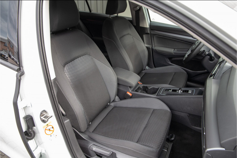 Volkswagen Golf 1.5 eTSI Style DSG 150pk Navi, Adap. Cruise, Virtual Cockpit 2021