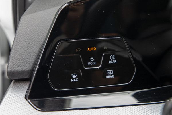 Volkswagen Golf 1.5 eTSI Style DSG 150pk Navi, Adap. Cruise, Virtual Cockpit 2021