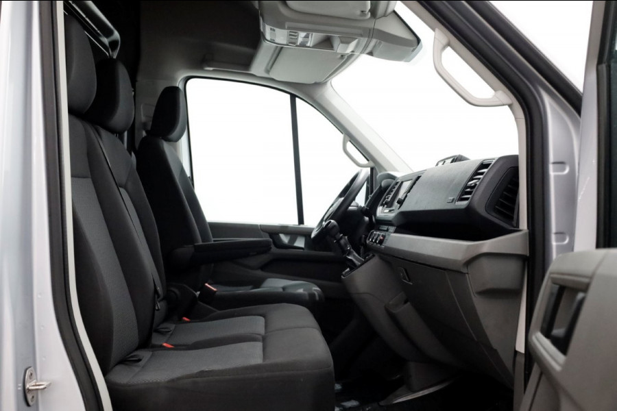 Volkswagen Crafter 35 2.0 TDI 177pk RWD L3H3 (L2H2) Highline LED/Inrichting/Trekhaak 3500kg 05-2020