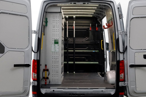 Volkswagen Crafter 35 2.0 TDI 177pk RWD L3H3 (L2H2) Highline LED/Inrichting/Trekhaak 3500kg 05-2020