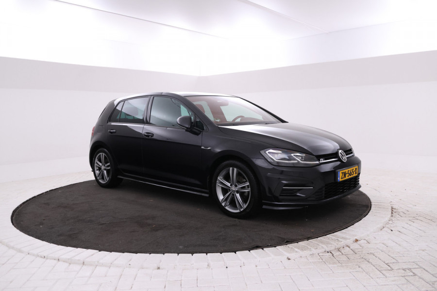 Volkswagen Golf 1.5 TSI Highline Business R Automaat, R-line, climate, Panorama dak.