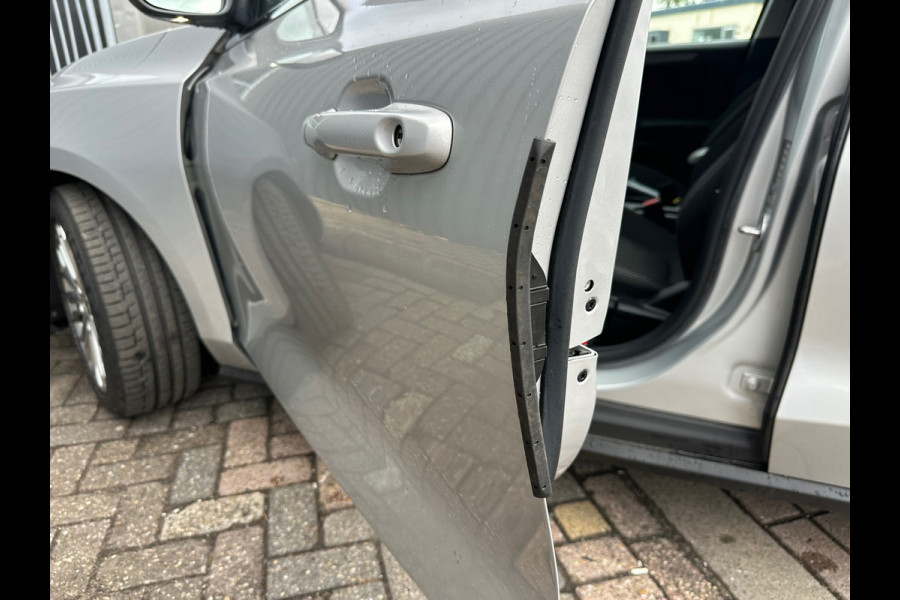 Ford FOCUS Wagon 1.0 EcoBoost Titanium Business Winter Pack