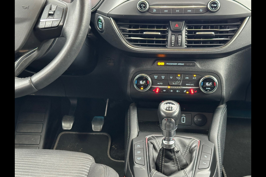 Ford FOCUS Wagon 1.0 EcoBoost Titanium Business Winter Pack