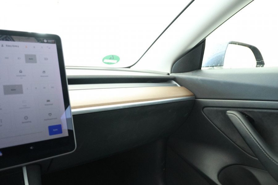 Tesla Model 3 Standard RWD Plus 60 kWh