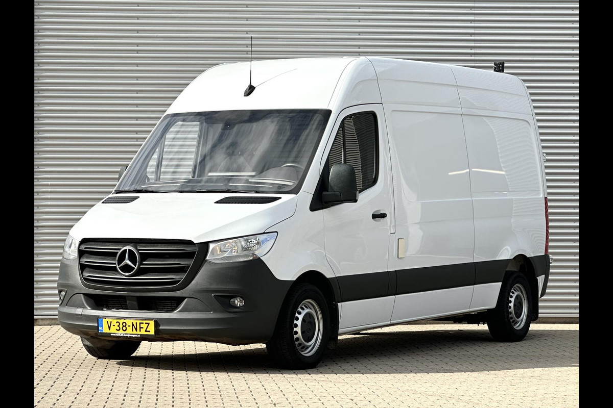 Mercedes-Benz Sprinter 314 2.2 CDI L2H2 |Navi|Trekhaak|Omvormer|Topstaat Mercedes-Benz Sprinter 314 2.2 CDI L2H2 |Navi|Trekhaak|Omvormer|Topstaat