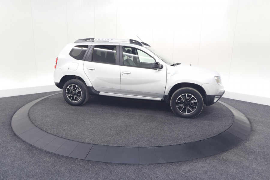 Dacia Duster TCe 120 4x2 Blackshadow | Trekhaak | Camera | Navigatie | Parkeersensoren