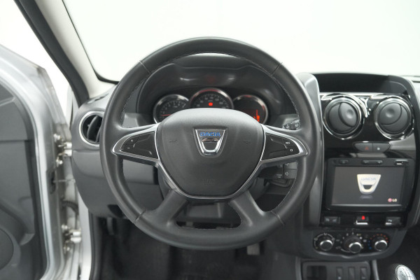 Dacia Duster TCe 120 4x2 Blackshadow | Trekhaak | Camera | Navigatie | Parkeersensoren