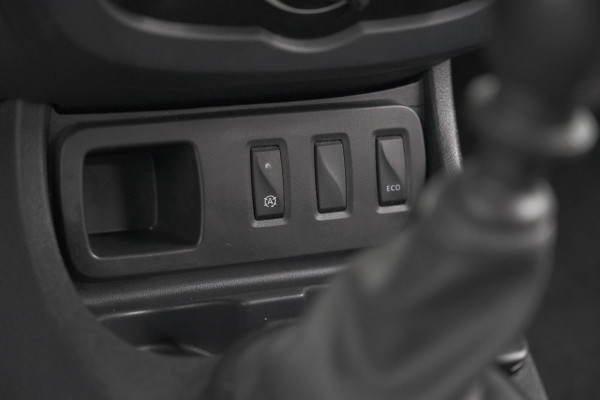 Dacia Duster TCe 120 4x2 Blackshadow | Trekhaak | Camera | Navigatie | Parkeersensoren