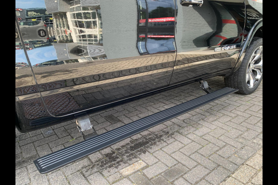 Dodge Ram 1500 Longhorn 5.7 V8 401PK 360cam 4X4 PANO Luchtvering