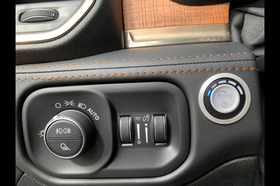 Dodge Ram 1500 Longhorn 5.7 V8 401PK 360cam 4X4 PANO Luchtvering