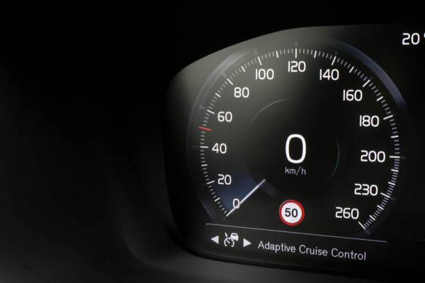 Volvo XC90 2.0 T8 R-Design - PANO - LUCHTVERING - HARMAN KARDON