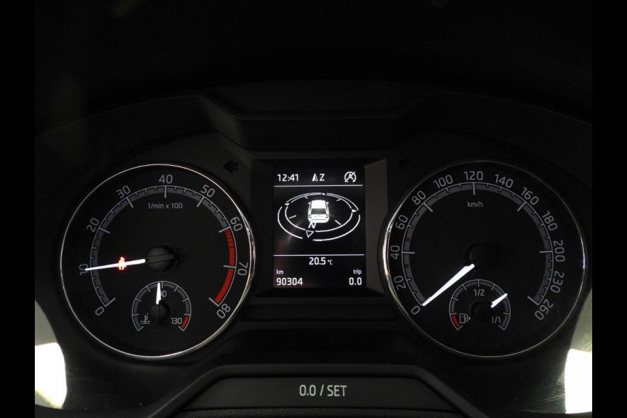 Škoda Octavia Combi 1.0 TSI Ambition Business NAVI/CLIMA/TREKH./18"LMV!