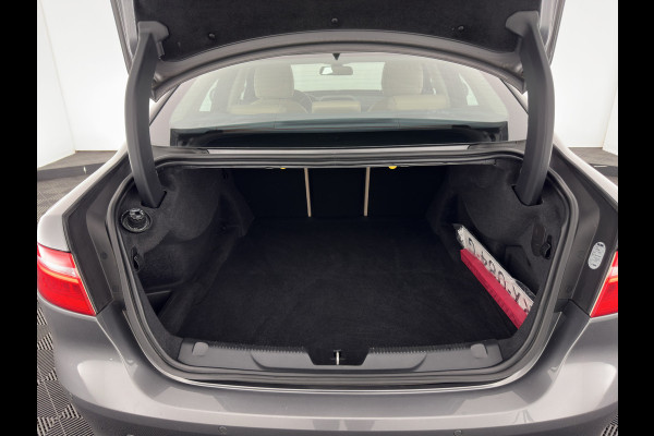 Jaguar XE 2.0 D Prestige Aut. *LUXURY-LEATHER | XENON | NAVI-FULLMAP | CAMERA | HEATED-COMFORTSEATS | ECC | PDC | CRUISE | 17''ALU*