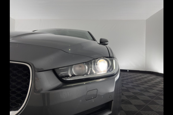 Jaguar XE 2.0 D Prestige Aut. *LUXURY-LEATHER | XENON | NAVI-FULLMAP | CAMERA | HEATED-COMFORTSEATS | ECC | PDC | CRUISE | 17''ALU*