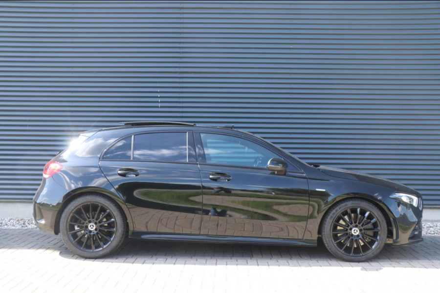 Mercedes-Benz A-Klasse 250 | PANO / HUD / EDITION 1