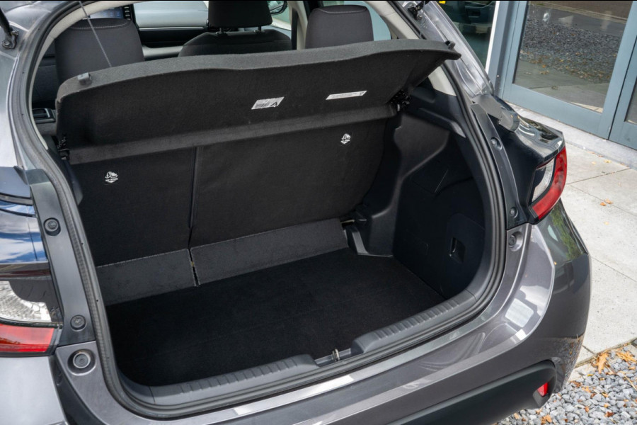 Toyota Yaris 1.5 Hybrid Active / AUTOMAAT / Camera / Carplay / Cruise / DAB+