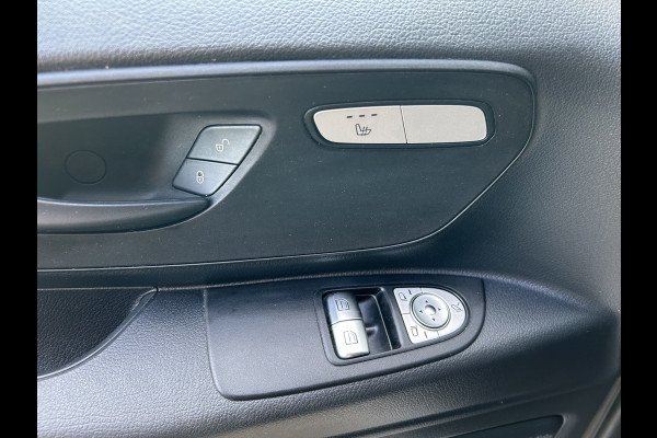 Mercedes-Benz Vito 116 CDI Extra lang / Dubbele cabine / LED / Achterdeuren / 9G-TRONIC / 2500KG Trekhaak / Camera / Parkeersensoren / Navigatie /