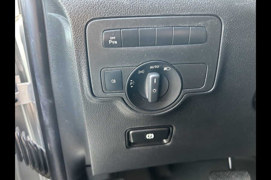 Mercedes-Benz Vito 116 CDI Extra lang / Dubbele cabine / LED / Achterdeuren / 9G-TRONIC / 2500KG Trekhaak / Camera / Parkeersensoren / Navigatie /