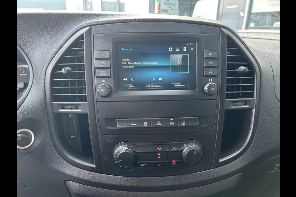 Mercedes-Benz Vito 116 CDI Extra lang / Dubbele cabine / LED / Achterdeuren / 9G-TRONIC / 2500KG Trekhaak / Camera / Parkeersensoren / Navigatie /