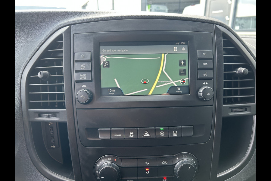 Mercedes-Benz Vito 116 CDI Extra lang / Dubbele cabine / LED / Achterdeuren / 9G-TRONIC / 2500KG Trekhaak / Camera / Parkeersensoren / Navigatie /