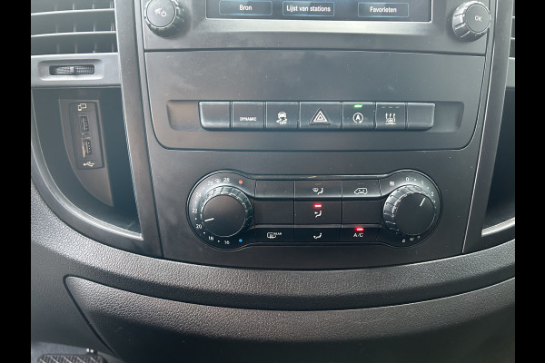 Mercedes-Benz Vito 116 CDI Extra lang / Dubbele cabine / LED / Achterdeuren / 9G-TRONIC / 2500KG Trekhaak / Camera / Parkeersensoren / Navigatie /
