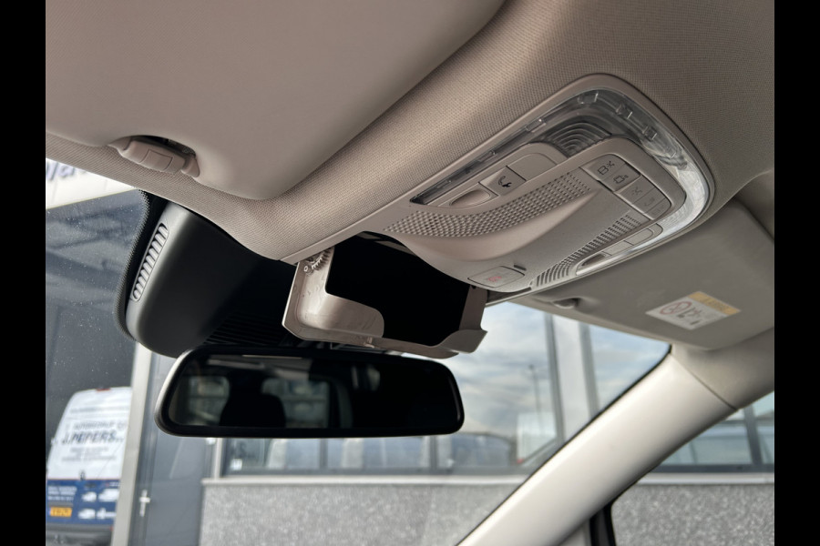 Mercedes-Benz Vito 116 CDI Extra lang / Dubbele cabine / LED / Achterdeuren / 9G-TRONIC / 2500KG Trekhaak / Camera / Parkeersensoren / Navigatie /