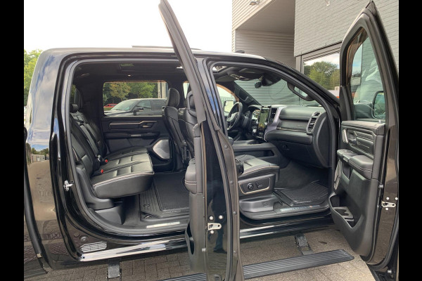 Dodge Ram 1500 Limited Night 5.7 V8 401PK 360cam 4X4 PANO Luchtvering