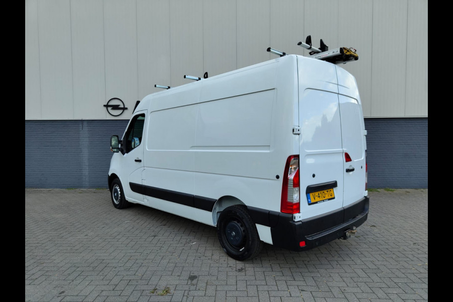 Opel Movano 2.3CDTI BiTurbo 146pk L2H2 3-Pers.Airco Cruise Trekhaak Pdc Schuifdeur ESP Bluetooth Betonplex Vloer Wandbetimmering Allesdragers EURO6 2.500KG Trekgewicht