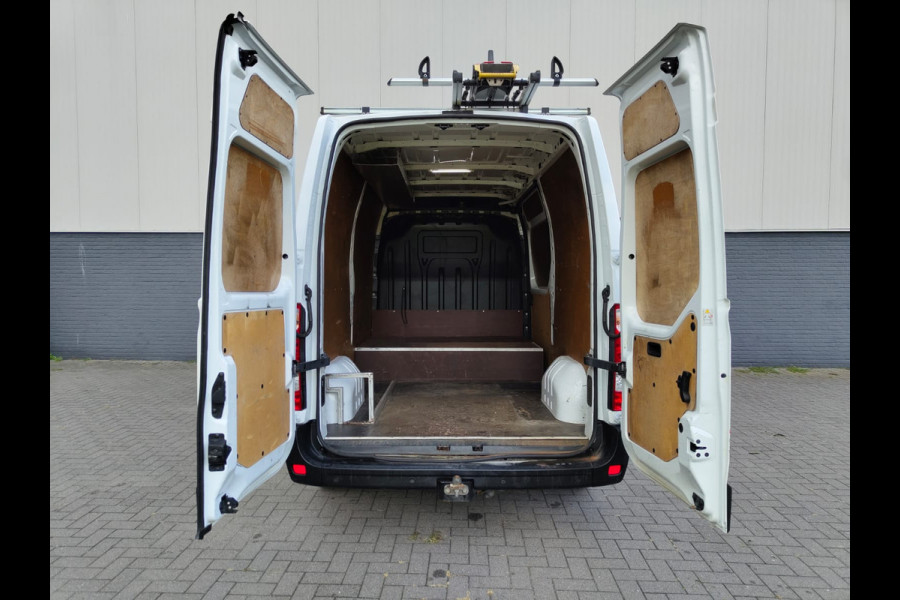 Opel Movano 2.3CDTI BiTurbo 146pk L2H2 3-Pers.Airco Cruise Trekhaak Pdc Schuifdeur ESP Bluetooth Betonplex Vloer Wandbetimmering Allesdragers EURO6 2.500KG Trekgewicht