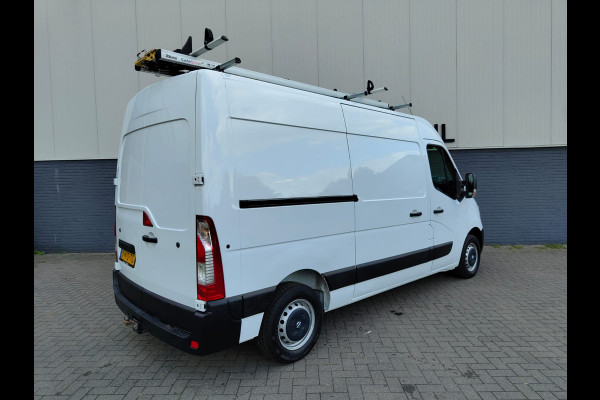 Opel Movano 2.3CDTI BiTurbo 146pk L2H2 3-Pers.Airco Cruise Trekhaak Pdc Schuifdeur ESP Bluetooth Betonplex Vloer Wandbetimmering Allesdragers EURO6 2.500KG Trekgewicht