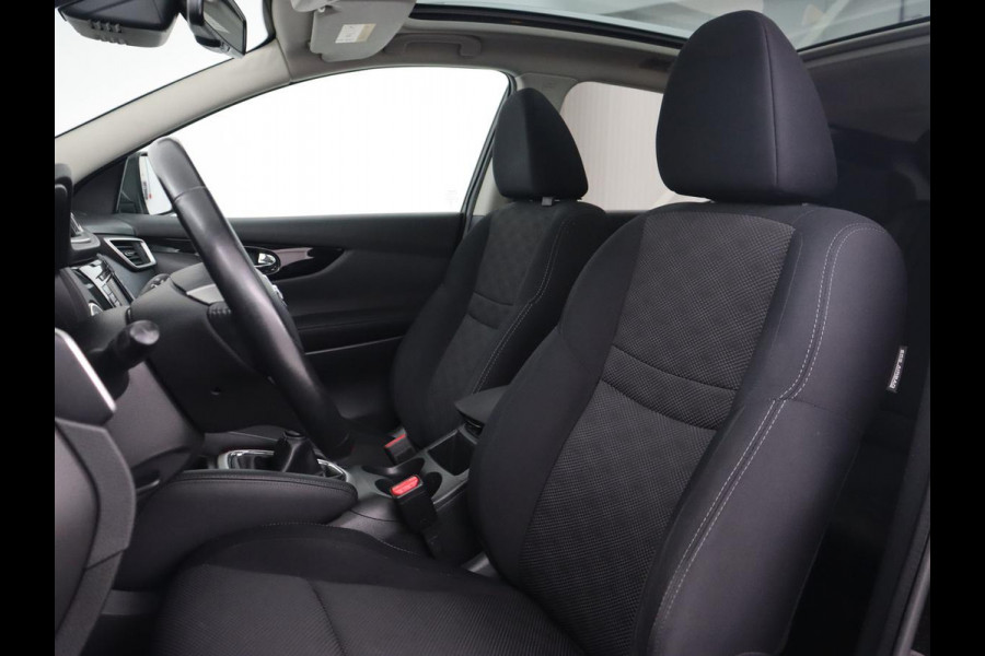 Nissan QASHQAI 1.2 N-Connecta | Panoramadak | Camera | Navigatie | Cruise controle | DAB | Bluetooth | LMV 18 inch