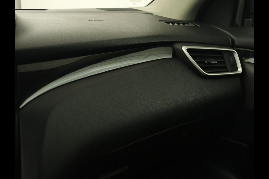 Nissan QASHQAI 1.2 N-Connecta | Panoramadak | Camera | Navigatie | Cruise controle | DAB | Bluetooth | LMV 18 inch