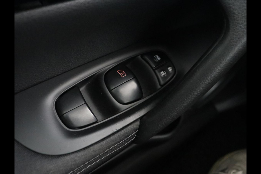 Nissan QASHQAI 1.2 N-Connecta | Panoramadak | Camera | Navigatie | Cruise controle | DAB | Bluetooth | LMV 18 inch