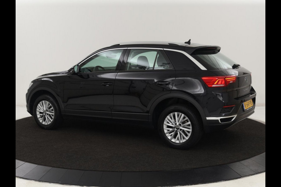 Volkswagen T-Roc 1.5 TSI Style Business | Automaat | Navigatie | Automaat | Navigatie | Adaptive Cruise | Parkeersensor | Stoelverwarming | Carplay