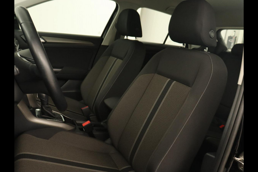 Volkswagen T-Roc 1.5 TSI Style Business | Automaat | Navigatie | Automaat | Navigatie | Adaptive Cruise | Parkeersensor | Stoelverwarming | Carplay