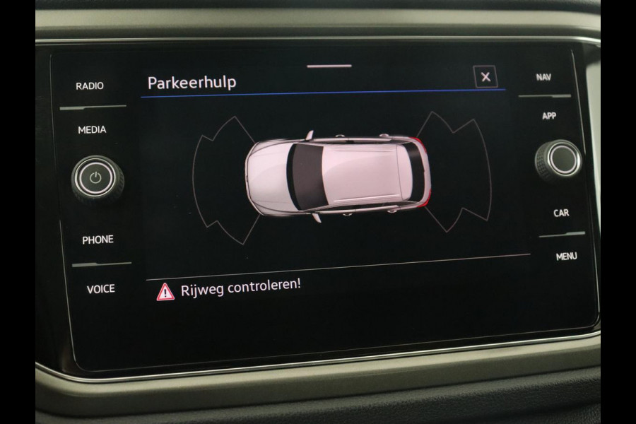 Volkswagen T-Roc 1.5 TSI Style Business | Automaat | Navigatie | Automaat | Navigatie | Adaptive Cruise | Parkeersensor | Stoelverwarming | Carplay