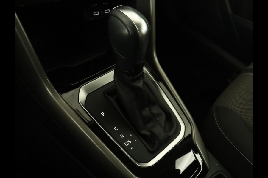 Volkswagen T-Roc 1.5 TSI Style Business | Automaat | Navigatie | Automaat | Navigatie | Adaptive Cruise | Parkeersensor | Stoelverwarming | Carplay
