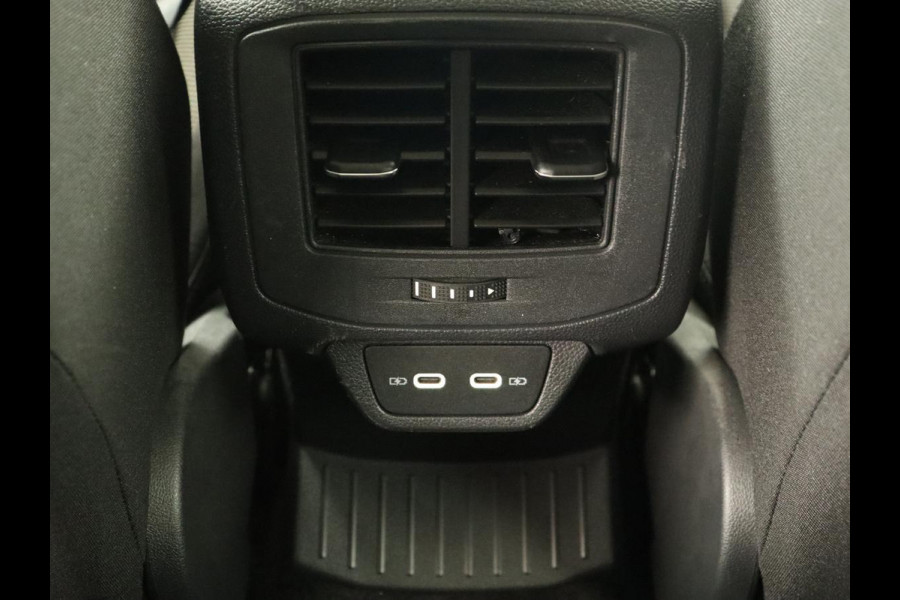 Volkswagen T-Roc 1.5 TSI Style Business | Automaat | Navigatie | Automaat | Navigatie | Adaptive Cruise | Parkeersensor | Stoelverwarming | Carplay