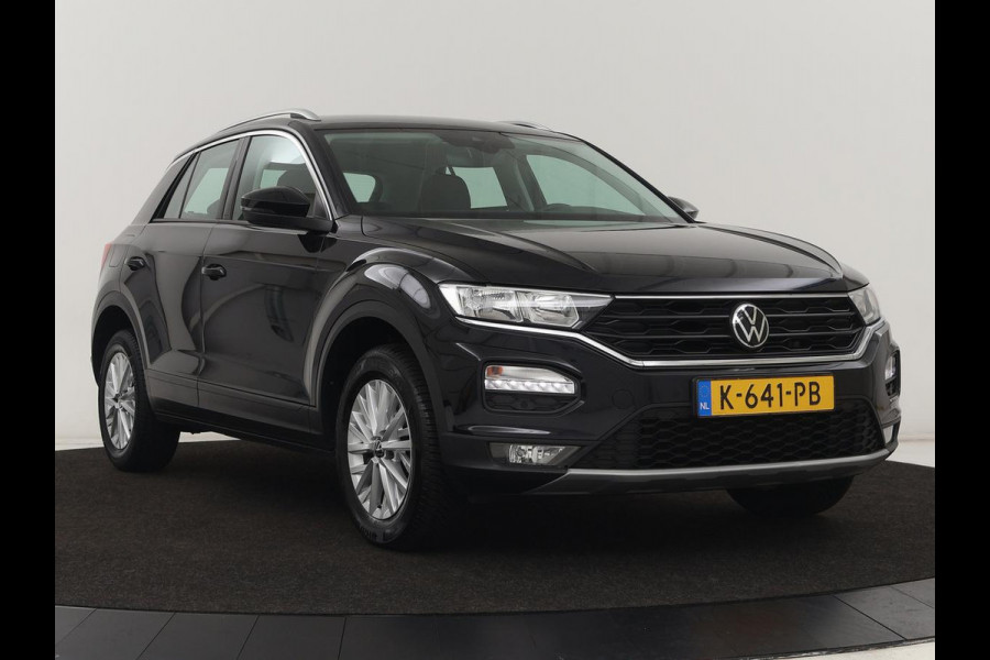 Volkswagen T-Roc 1.5 TSI Style Business | Automaat | Navigatie | Automaat | Navigatie | Adaptive Cruise | Parkeersensor | Stoelverwarming | Carplay