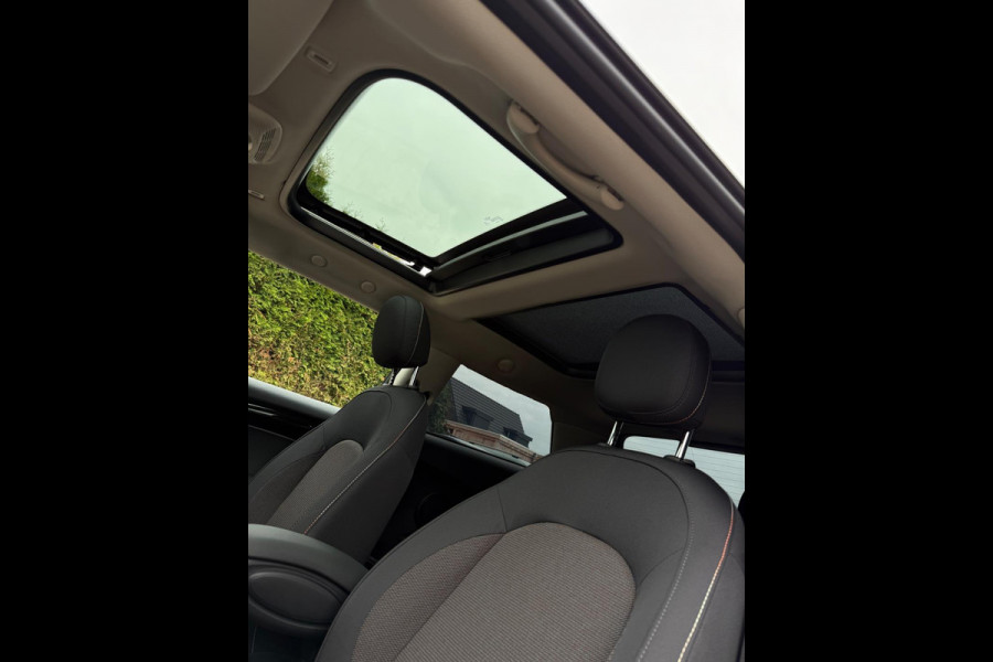 MINI Cooper 1.5 Camden Edition HuD CarPlay