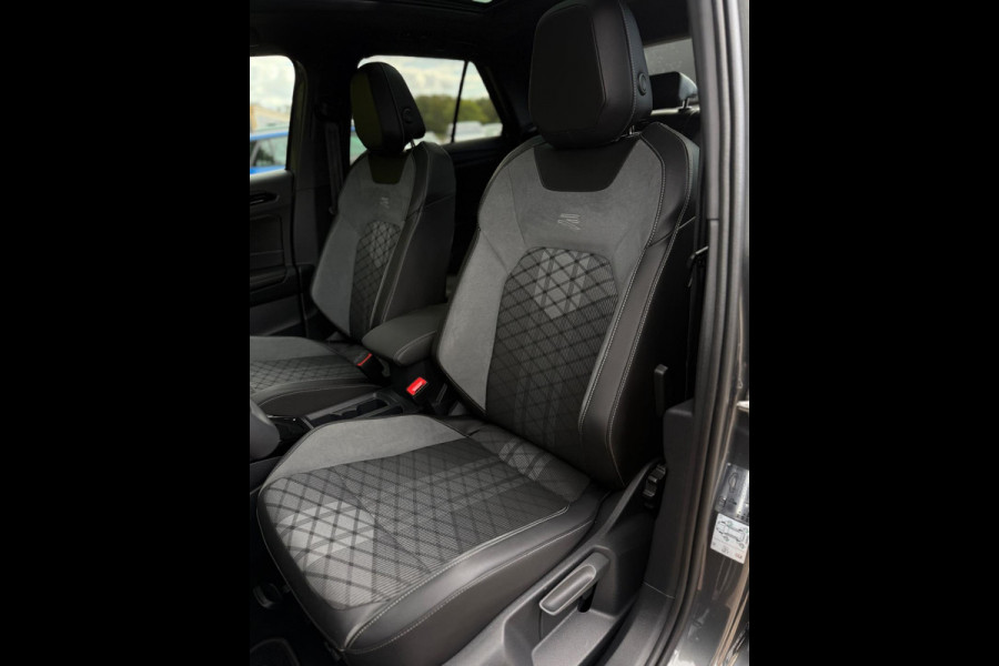 Volkswagen T-Roc 1.5 TSI 3x R-Line Panorama CarPlay
