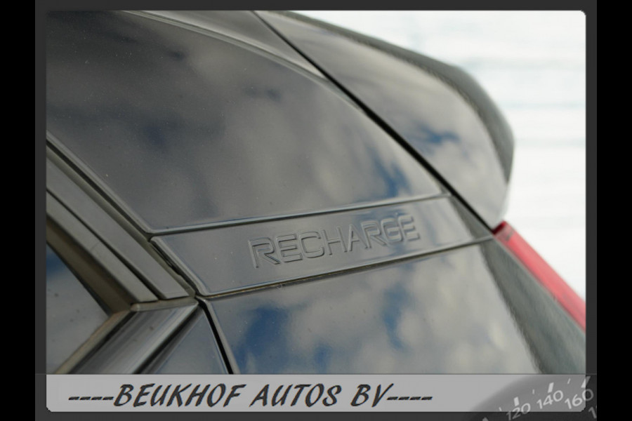 Volvo XC40 Recharge P8 AWD R-Design Lederen stoelen Carplay